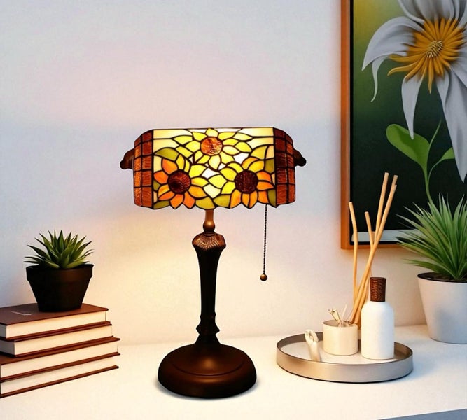 New Design Handmade Tiffany Banker Table Lamp Carousel 1