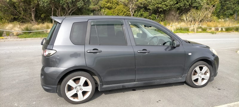 2005 Mazda Demio636132137731871112
