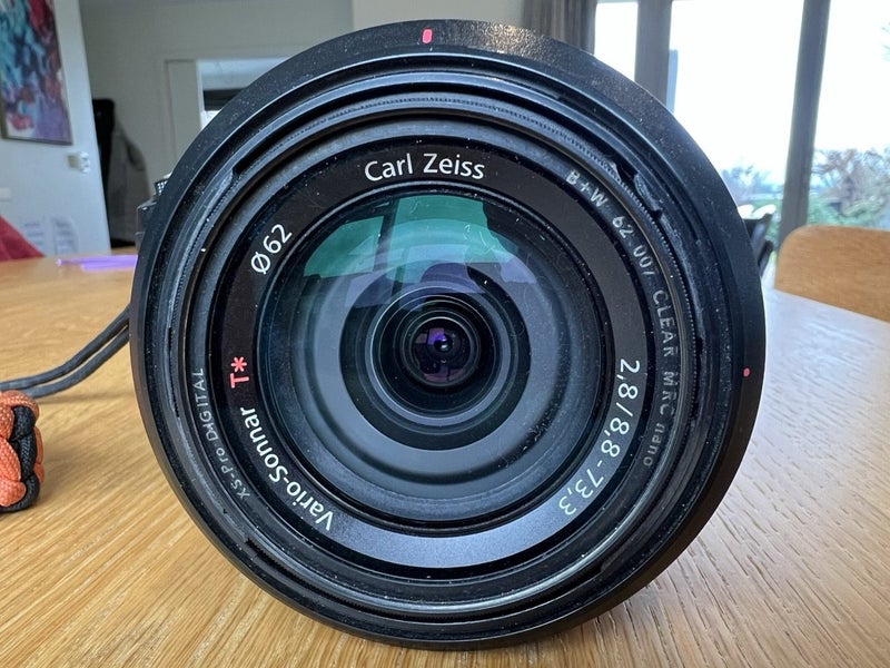 Sony RX10II camera63616521464321112