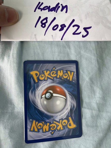 Reshiram (114 Full Art Secret Rare) Carousel 2