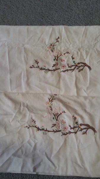 HIS AND HERS CREME AND WHITE PILLOW CASES Carousel 1