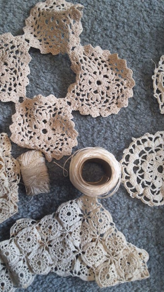 12+ PICES OF VINTAGE TATING+CROCHET WITH VINTAGE INSTRUCTIONS Carousel 4