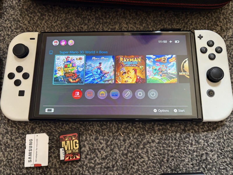 Nintendo Switch OLED + Nintendo Switch Lite Bundle Carousel 2