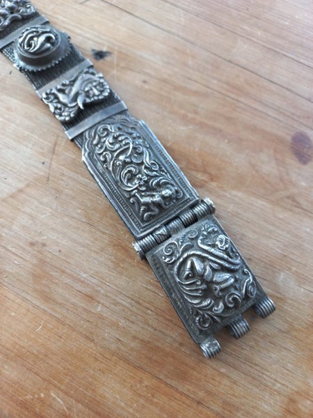 Rare Indian hindu solid silver belt Carousel 1