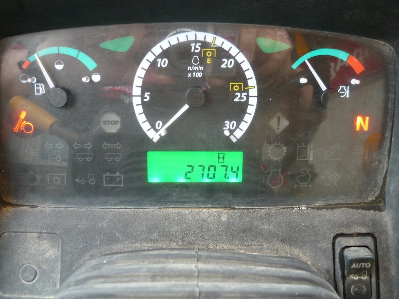 2018 John Deere 5083E Carousel 2