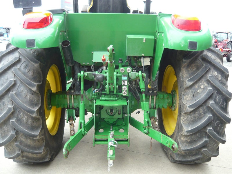 2018 John Deere 5083E Carousel 10