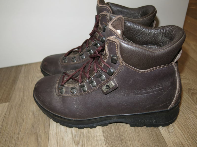 KATHMANDU Leather Hiking Boots - Vibram Sole - Size 42 Ladies Carousel 9