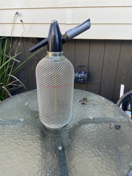 SODA SYPHON SELZER BOTTLE WITH WIRE MESH Carousel 1
