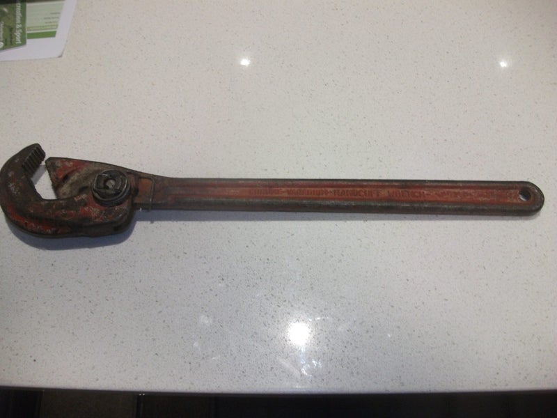 OLD HANDCUFF WRENCH RACLAN TOOL & ENG Co AUSTRALIA Carousel 2