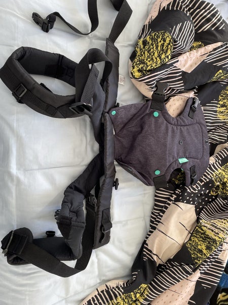 Infantino Flip 4-In-1 Convertible carrier Carousel 2