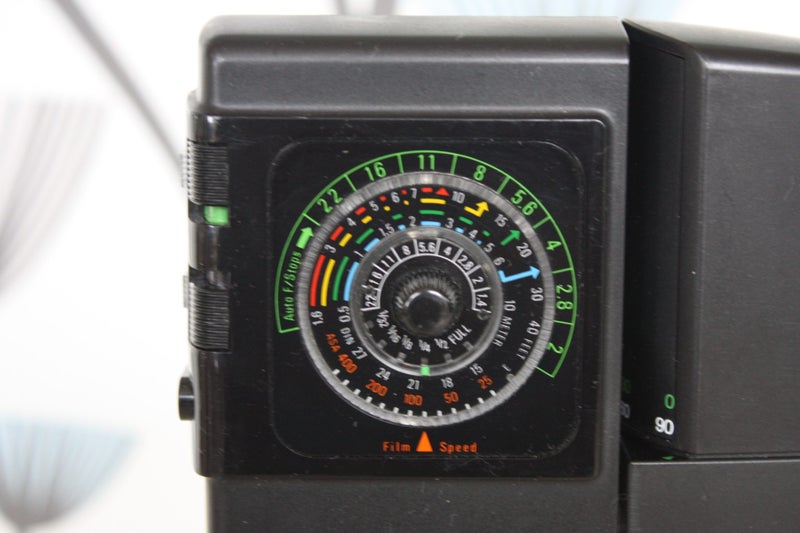 Vintage Sunpak Auto Zoom 3000 Multi Angle Thyristor Flash Unit c 1980’s Carousel 2