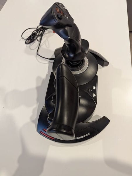 THRUSTMASTER T-FLIGHT HOTAS X V.2 Joystick Carousel 5