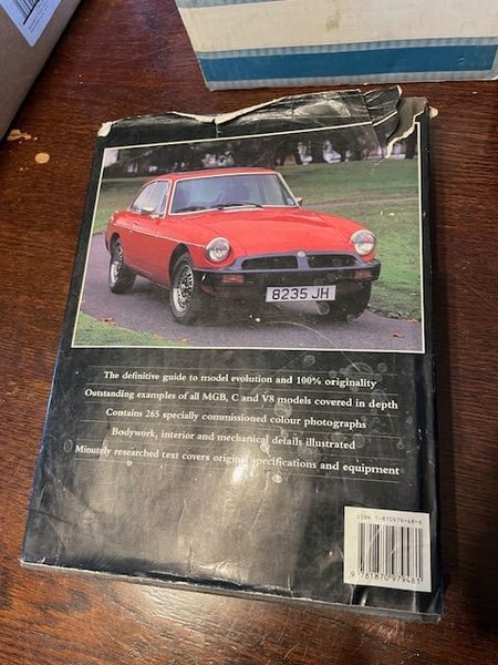 Original MGB with MGC and GTv8 book Carousel 2