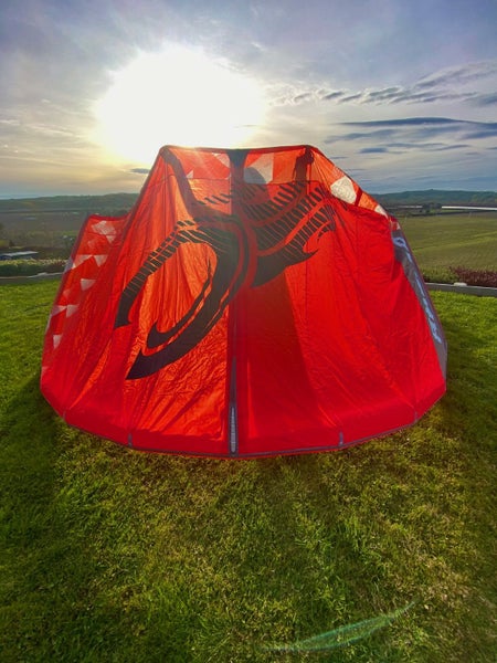 Kitesurfing Rig - complete setup in near new condition63616656238081112