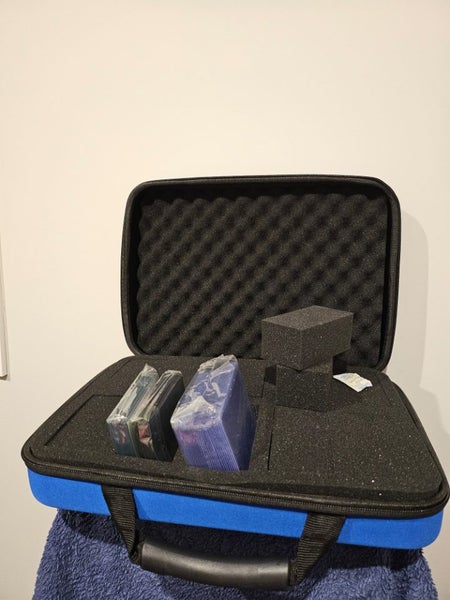 AMAZING CARD HOLDER/CARRY CASE Carousel 1