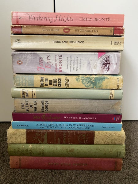 Bulk classic & vintage books $1RES Carousel 2
