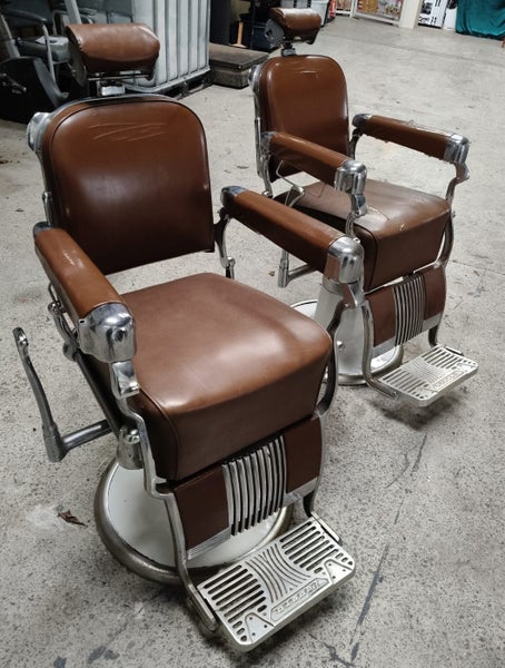 Takara Chukosho BELMONT 1950's barber Chairs x2 Carousel 1
