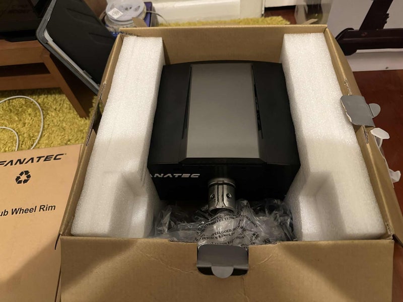 Fanatec set up , with MOZA handbrake.63616501982465113