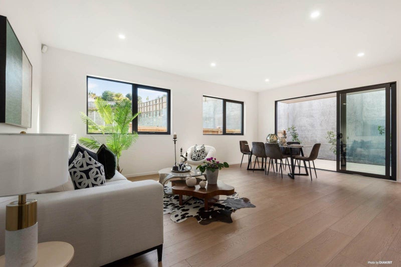 REMUERA – Brand New & Freehold - Family Living63614254984833112