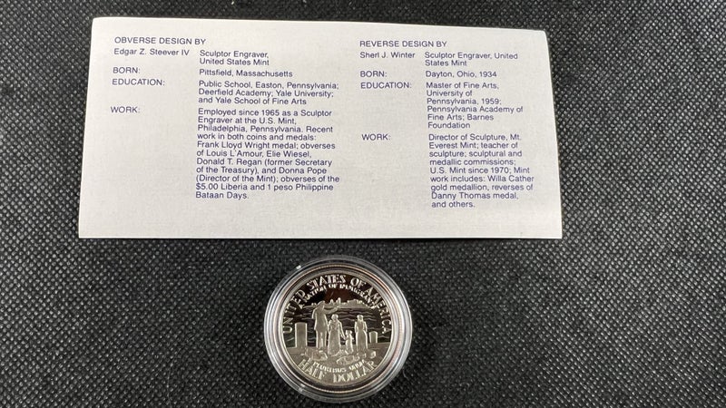 1986 US Half Dollar Proof Coin - Statue of Liberty Commemorative - Lot E790 Carousel 3