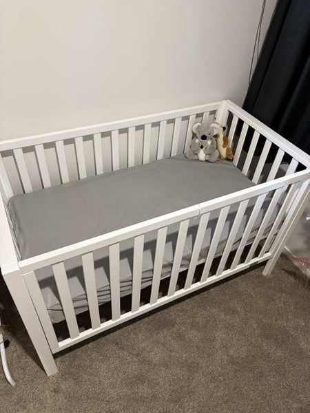 Baby Cot - new Carousel 2