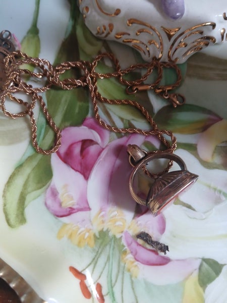 PARDON? At a $1RES!! A fine Antique Seal Fob Pendant Charm Carousel 9