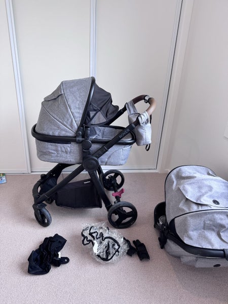 Baby bee Rover 3 Pram & Accessories! Carousel 2