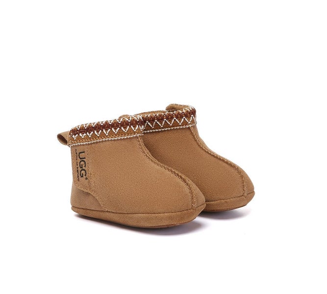 AUSTRALIAN SHEPHERD(R) UGG Boots Kids Sheepskin Wool Gift Set Barney Carousel 1