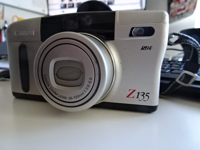 Canon SURE SHOT Z135 35mm Carousel 2