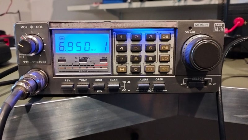 Kenwood TR7950 2M Transceiver: Works Well Carousel 1