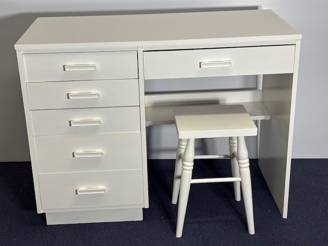 Desk Childrens\office Carousel 1