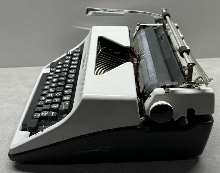 Olympia Werke AG Typewriter Carousel 2