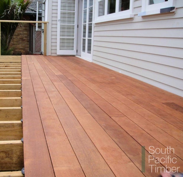 KWILA DECKING - PREMIUM GRADE - FSC SMOOTH - 140 x 25mm - Buy now per m !!! Carousel 1