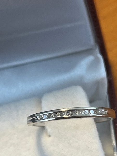Ring Carousel 1