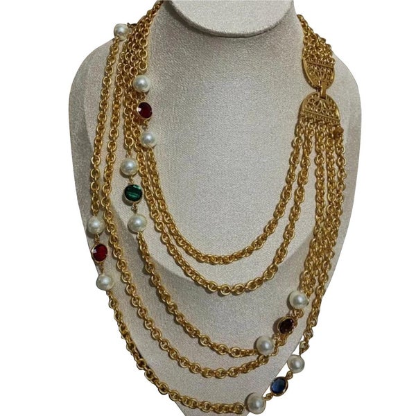 Veile Studios Retro Plain Gold Multi Layer Crystal Glass Pearl Niche Necklace Carousel 1