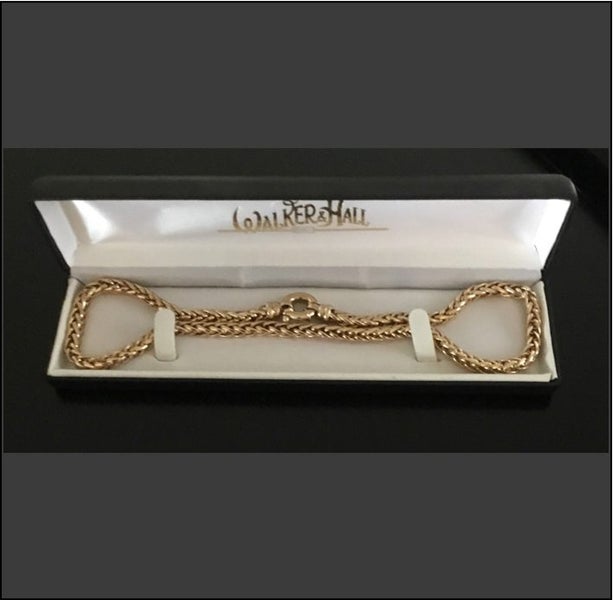 9ct gold modern lady’s gold link necklace. Carousel 1
