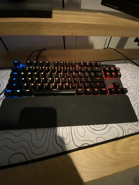 gaming PC setup (desk selled separately)63616673510275112
