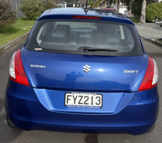 2011 Suzuki Swift Glxa63613217056514114