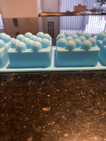 Silicone Mould - 4 cubes (blue) Carousel 4