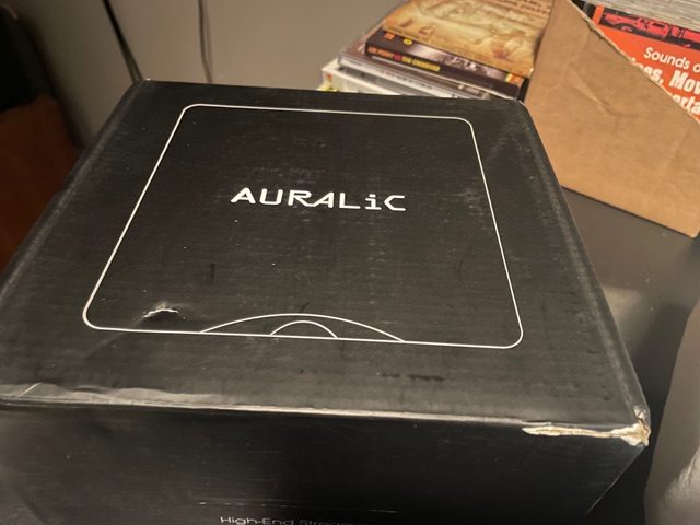 Auralic ARIES MINI -for parts/ repair only (won't power up...) Includes PSU etc.63617300718977112