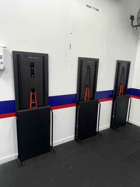 Leg Press WallSlide.63616677467394110