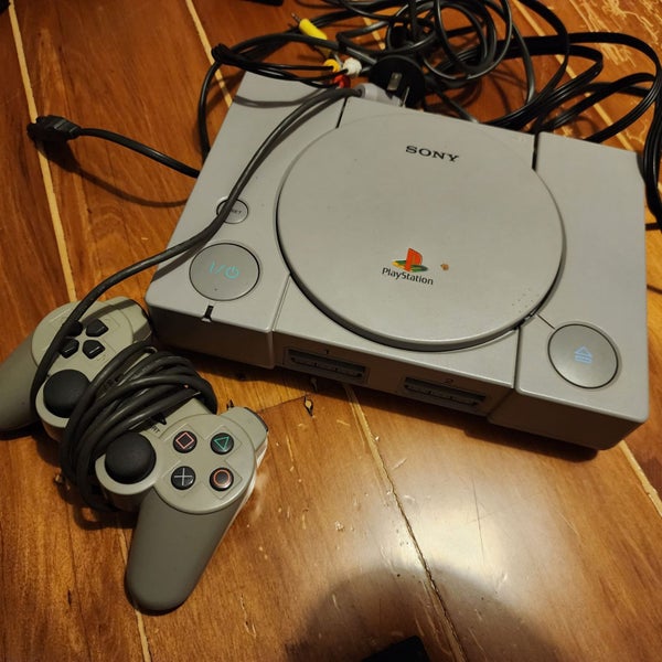 \\PS1// Sony Playstation 1 console Carousel 1