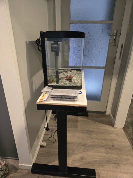 Aqua one tank and stand Carousel 4