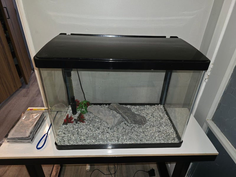 Aqua one tank and stand Carousel 2
