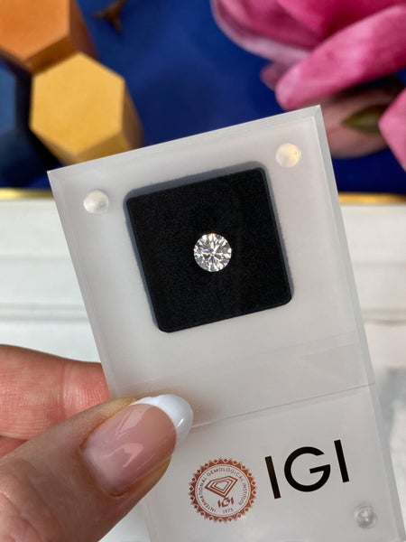 $1 RES ~ $1480 Retail Value * 1.00ct White Diamond Round Brilliant Cut VS1 Carousel 1