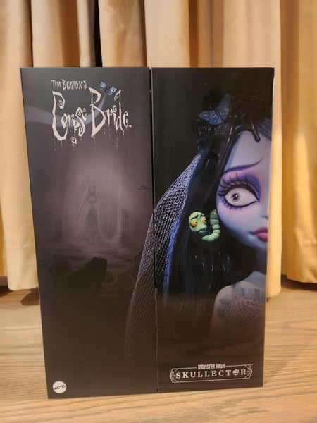 Corpse Bride Monster High Skullector Carousel 1