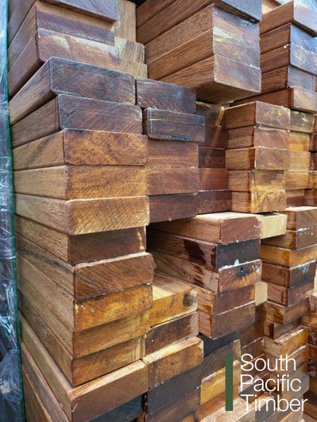 KWILA DECKING - PREMIUM SMOOTH - 90 x 32mm BUY NOW PER M !!64462943590530111