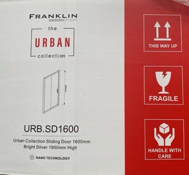 Shower door 1600 size Carousel 1