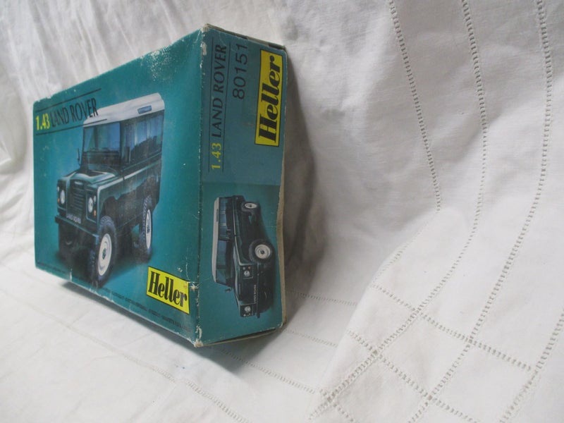 BR 9757 - Boxed Land Rover Model Car - 1:43 Model Kit - Heller Carousel 2