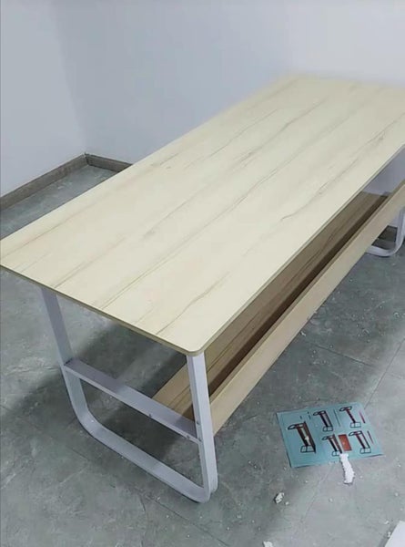 Brand new study desk 1.2m Carousel 1
